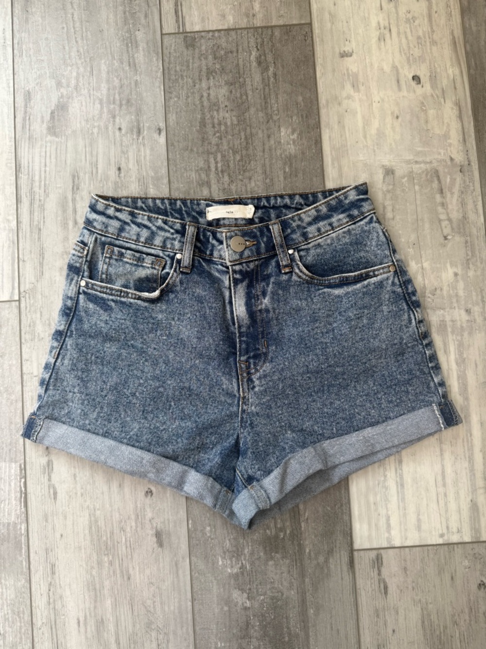 TGLA Denim Shorts 25 Cuffed Hem Medium Wash 3” Inseam High Rise
